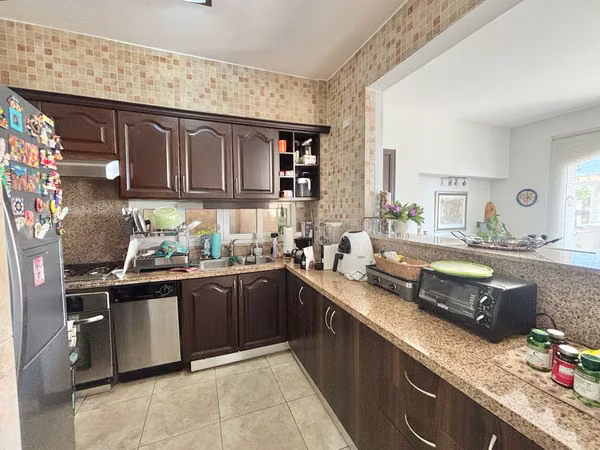 Exclusivo Apartamento en Tucán Country Club | Vista Verde, Amplio Balcón y Membresía de Golf Incluida