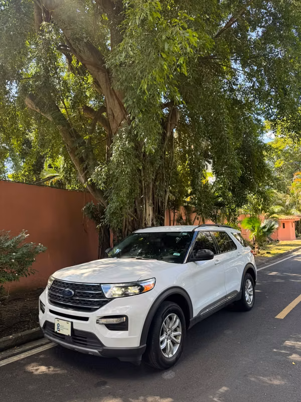 FORD EXPLORER XLT 2022 $24.900