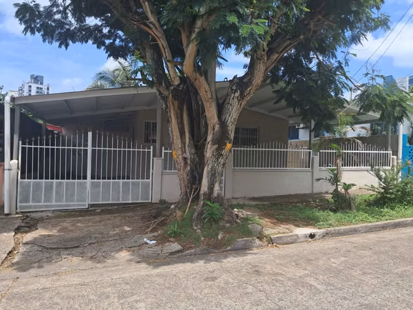 Sell house of 3 Rec. in villa Cáceres