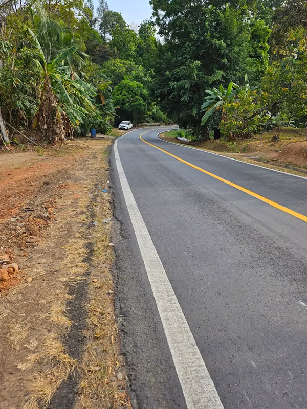 The land of 2.4 hectares is sold in Pedregal
