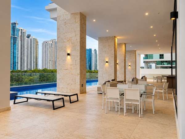 SALE APARTMENT PH DELUNA PARK VILLA DE LAS FUENTES TC