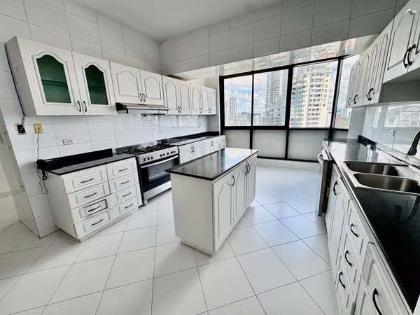 RENTAL APARTMENT AVENUE BALBOA PH SQUARE MIRAMAR