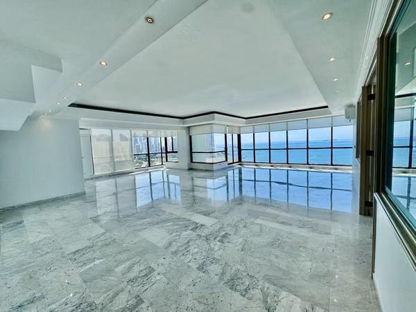 RENTAL APARTMENT AVENUE BALBOA PH SQUARE MIRAMAR