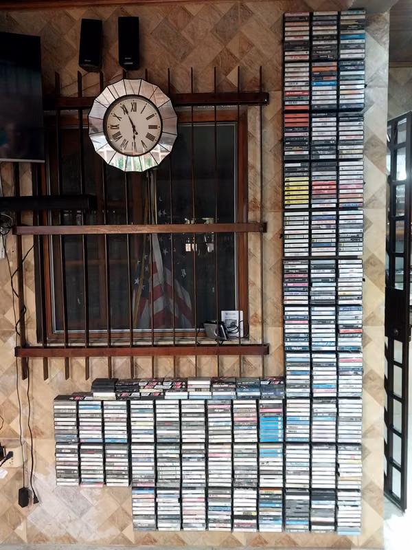JEWELRY IN CASSETTE!