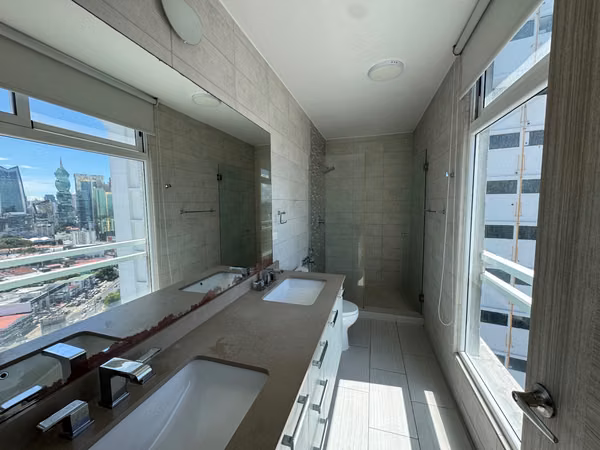 ALQUILER APARTAMENTO SAN FRANCISCO P.H. THE TOWERS
