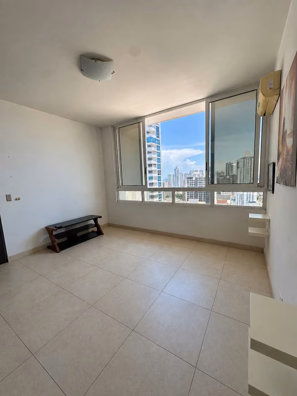Apartment for sale - 124; PH. Quadrat, 124; San Francisco, 115 m2, 1 rec, 1.5 bathrooms, balcony