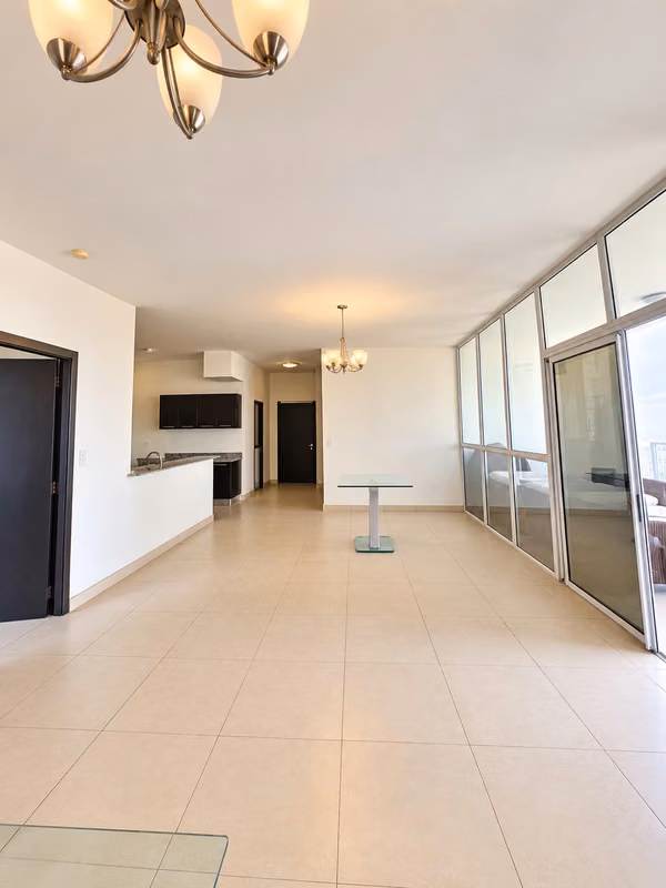 Apartment for sale - 124; PH. Quadrat, 124; San Francisco, 115 m2, 1 rec, 1.5 bathrooms, balcony