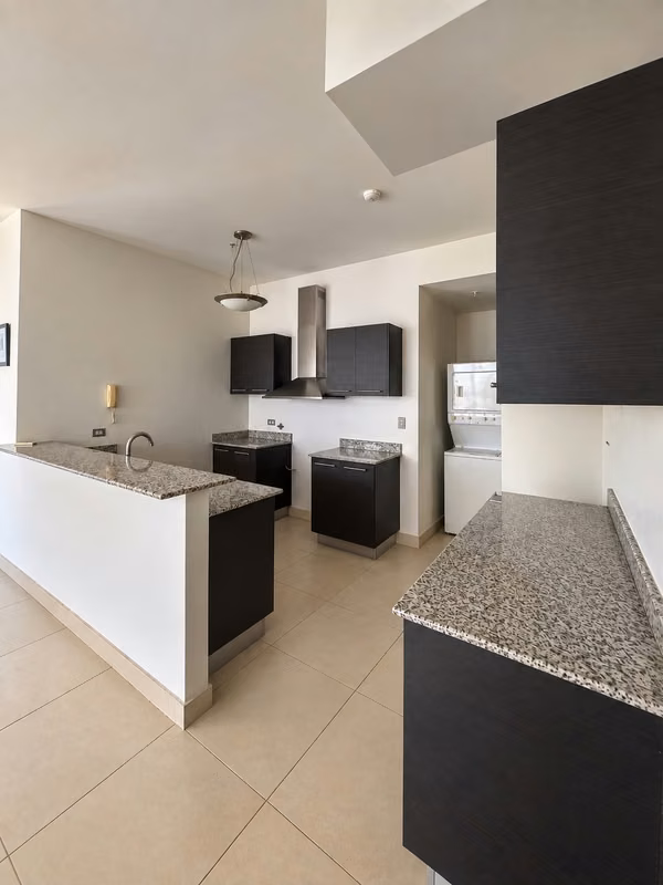 Apartment for sale - 124; PH. Quadrat, 124; San Francisco, 115 m2, 1 rec, 1.5 bathrooms, balcony