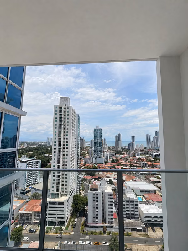 Apartment for sale - 124; PH. Quadrat, 124; San Francisco, 115 m2, 1 rec, 1.5 bathrooms, balcony