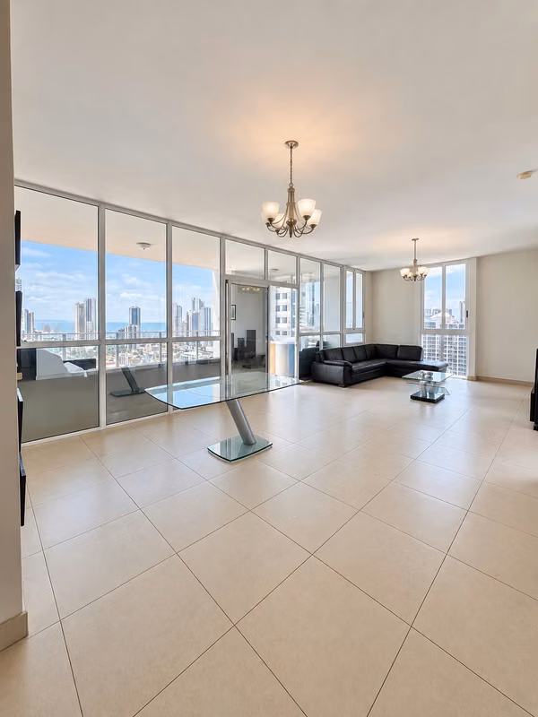 Apartment for sale - 124; PH. Quadrat, 124; San Francisco, 115 m2, 1 rec, 1.5 bathrooms, balcony