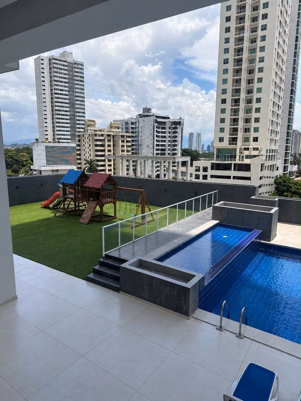 Apartment for sale - 124; PH. Quadrat, 124; San Francisco, 115 m2, 1 rec, 1.5 bathrooms, balcony