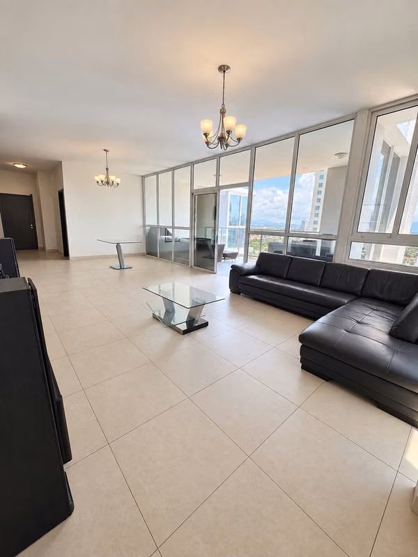Apartment for sale - 124; PH. Quadrat, 124; San Francisco, 115 m2, 1 rec, 1.5 bathrooms, balcony