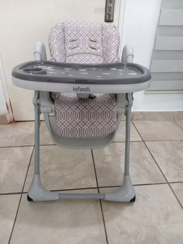 Eating chair for baby