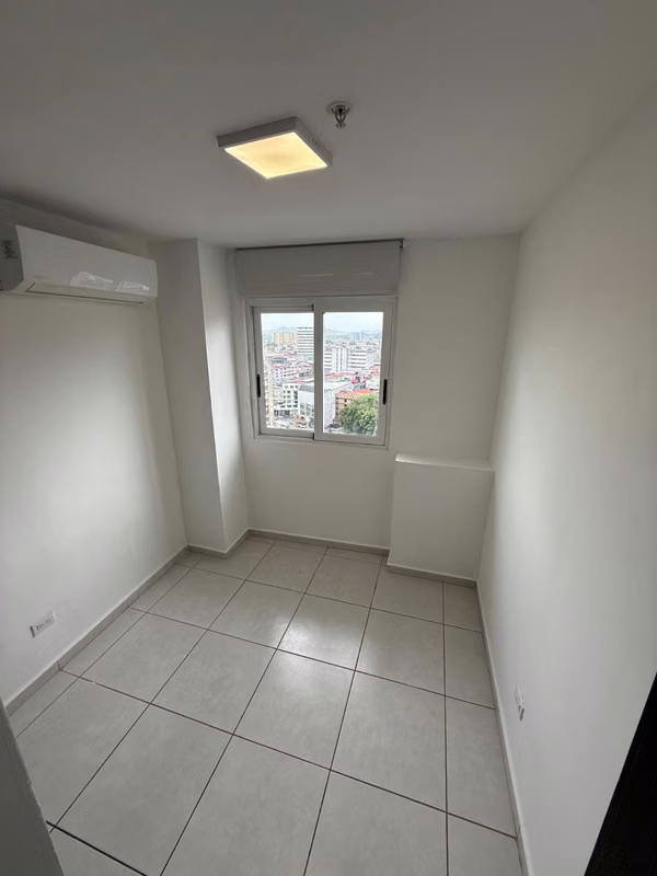 Ave. Balboa-124; 69m ² 2Rec / 2Bathrooms with Balcony and Sea View and Cerro-Ancon