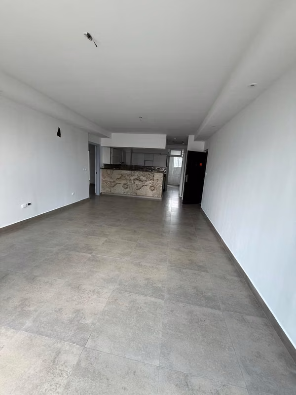 San Francisco, Calle 73 · 207 m² con 4 estacionamientos y depósito, PRECIO NEGOCIABLE!!!