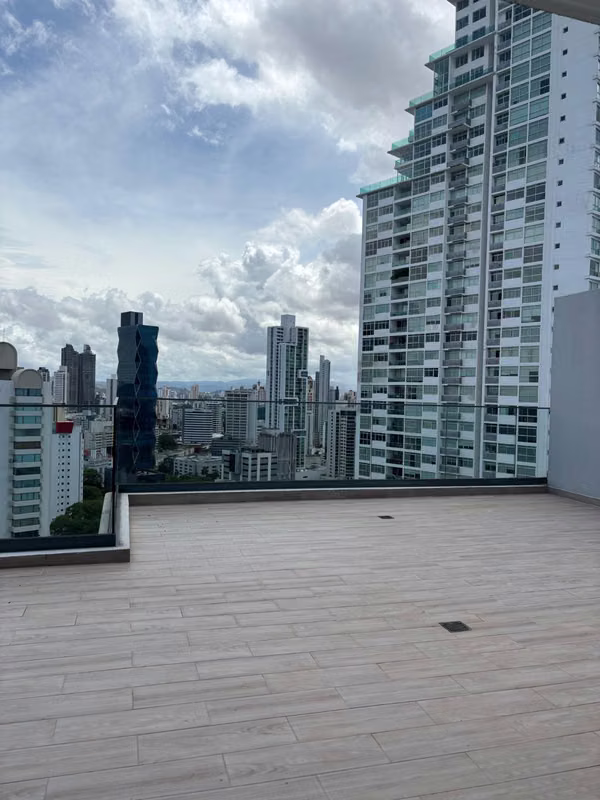 Penthouse Duplex 335 m ² with Private Terrace · 4 Recorder · Bella Vista