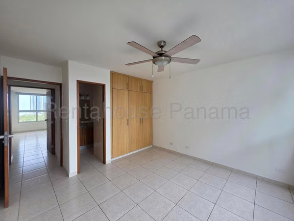 For sale 172m2 Apartment in Costa del Este Vertikal 26-6012SRZ