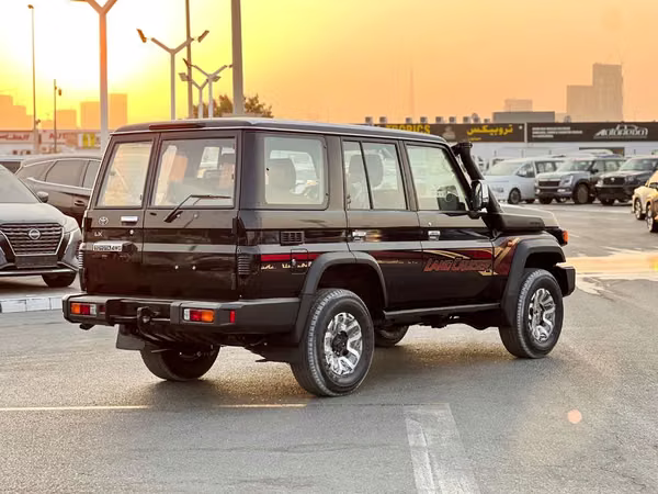 2026 TOYOTA LAND CRUISER 76 LX