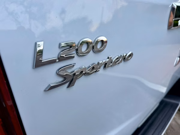 Mitsubishi L-200 Sportero 4x4 Full Extras