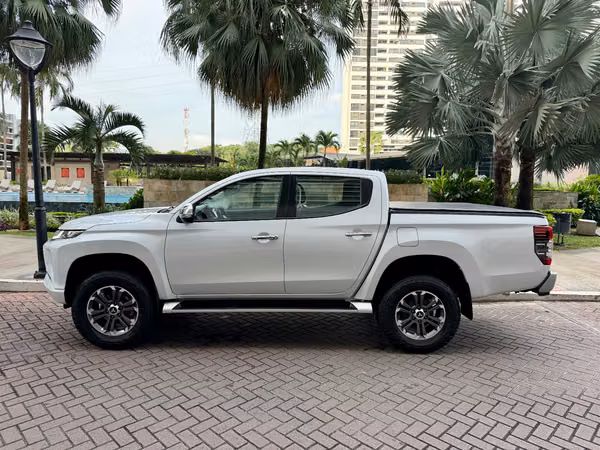 Mitsubishi L-200 Sportero 4x4 Full Extras