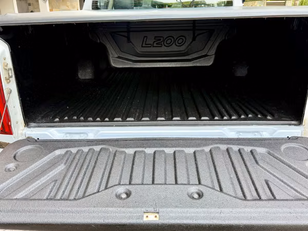 Mitsubishi L-200 Sportero 4x4 Full Extras
