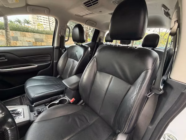 Mitsubishi L-200 Sportero 4x4 Full Extras
