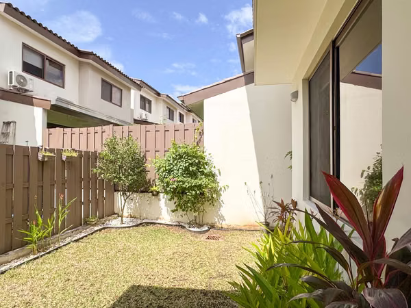 Se alquila casa en Brisas del Golf, Golf Gardens