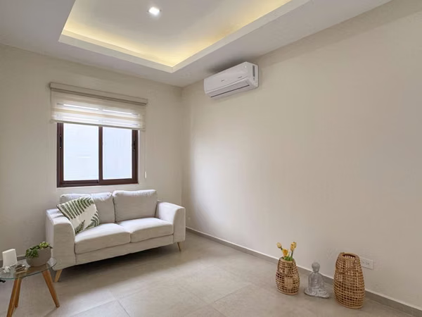 Se alquila casa en Brisas del Golf, Golf Gardens