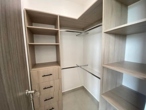 APARTAMENTO EN VENTA EN ALBROOK
