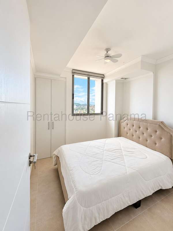 Hermoso Apartamento en Alquiler PH Atlas Ave.12 de Octubre 27SPCG2517