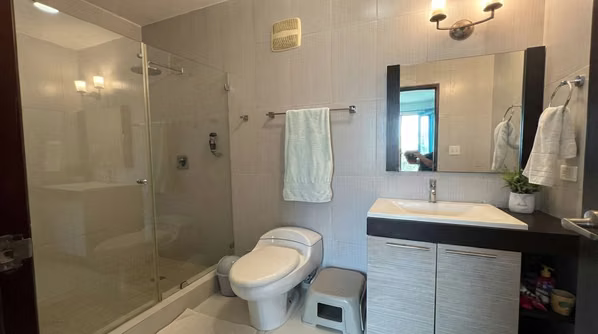 Apartamento en Via Porras I amoblado I 3 Rec I con vista panoramica