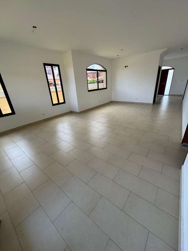 VENTA-Casa Nueva en Esquina a un Súper Precio! Residencial El Doral, Costa Sur/FOR SALE - New Corner House at a Super Pr