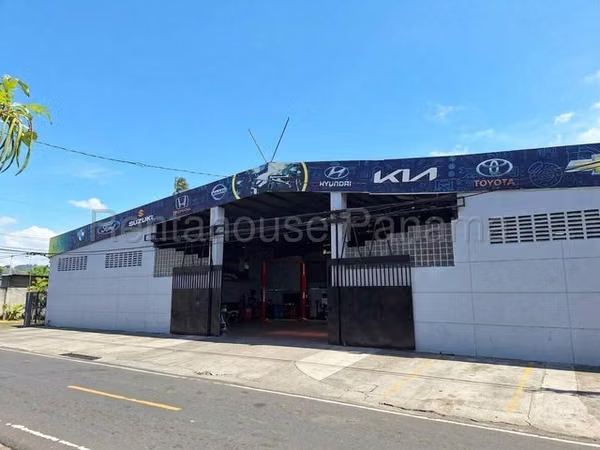 LGU-Venta de galera en Parque Lefevre.
