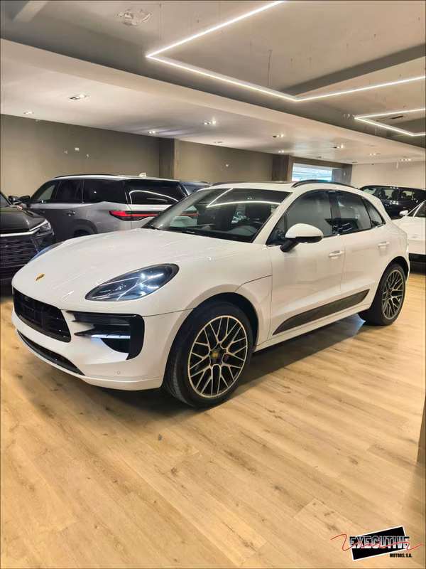 PORSCHE MACAN GTS