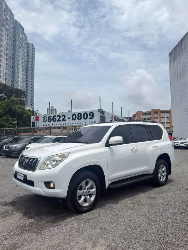 TOYOTA PRADO 2012