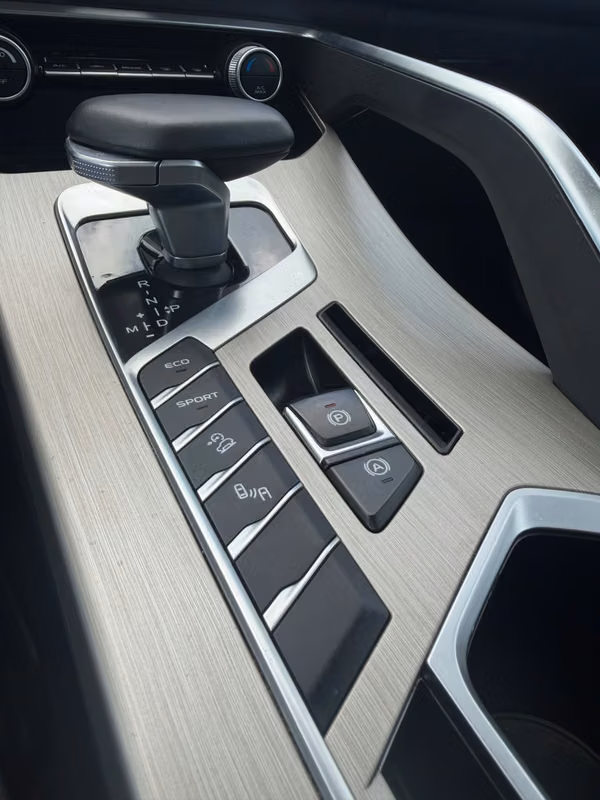 GEELY COOLRAY 2023
