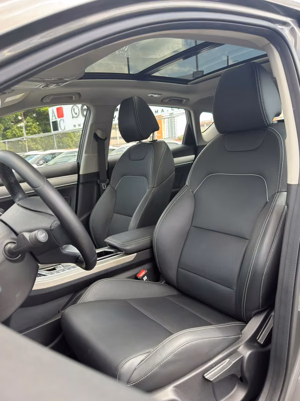 GEELY COOLRAY 2023