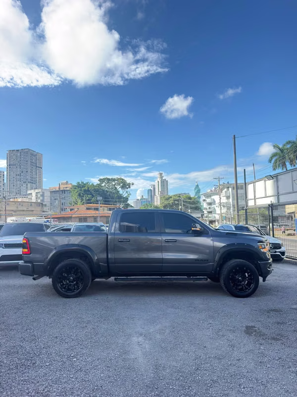DODGE RAM