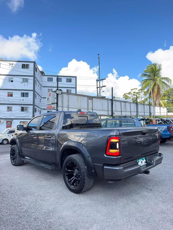 DODGE RAM