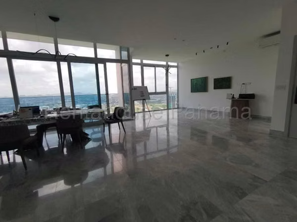 Penthouse for rent in Santa María ELP 27-2288