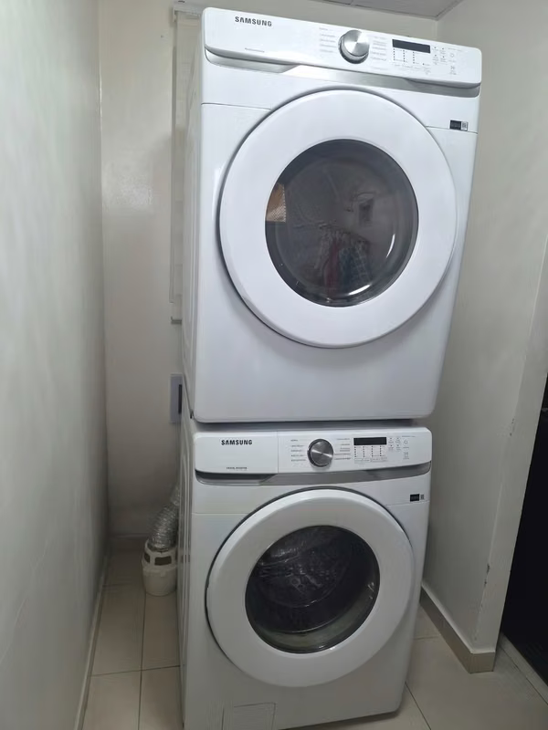 Washing center (dryer and washing machine)