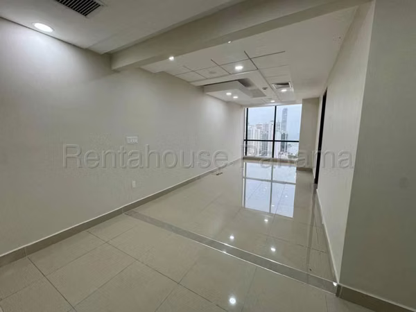 Edificio en Venta en Calle 50 334 m² LR