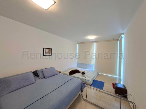 Vendo Apartamento de 101m2 en Avenida Balboa H2O SRZ
