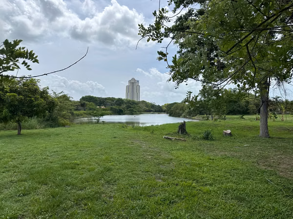 Lot in Coronado Near the Lake - $93,500