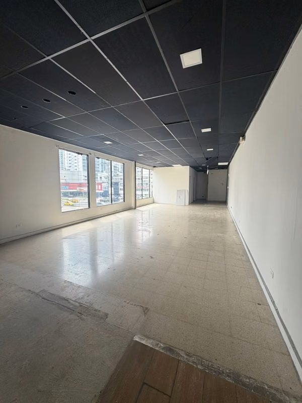 NC72 WIDE COMMERCIAL RENTAL IN SPAIN!