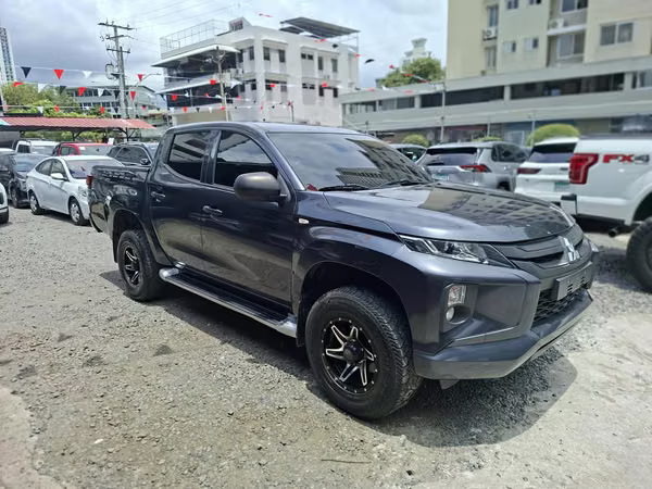 Mitsubishi L