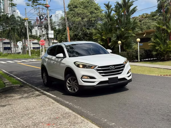 Hyundai Tucson Año 2017, Automatica   ~   