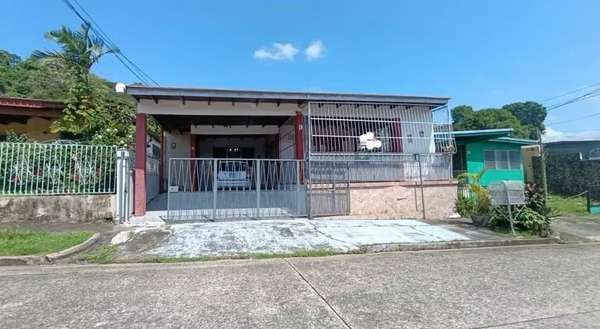 House for Sale - La Gloria, Betania - DC
