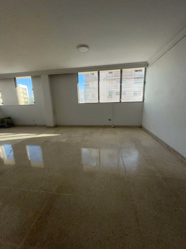 PH Esmeralda, 201mts, 4 rec, 2banos, 1 parking, $230,000.00neg