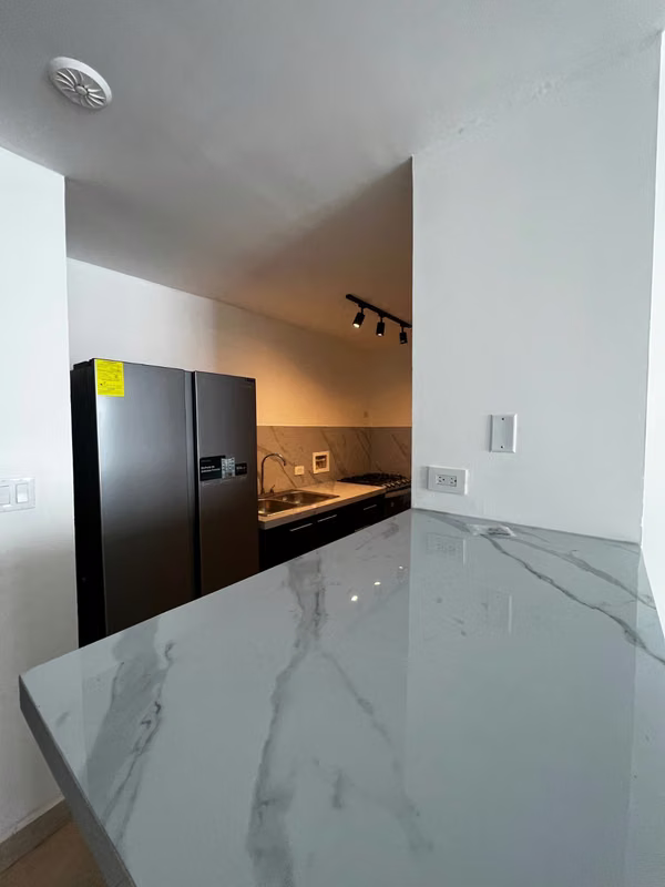 2 RECAMARAS 2 BAÑOS - RENTADO - PISO ALTO - DISPONIBLE YA!